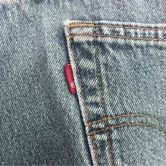 501 0015 Levi Jeans 36 x 30 Medium Wash Button fly Men’s jeans - Picture 4 of 12